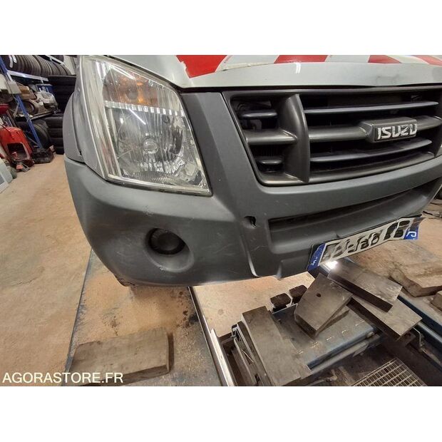 2011 Isuzu D-MAX-43183226