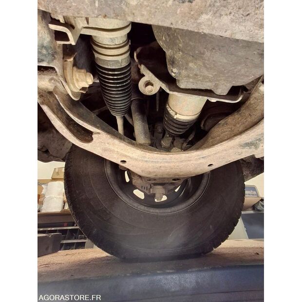 2011 Isuzu D-MAX-43183228