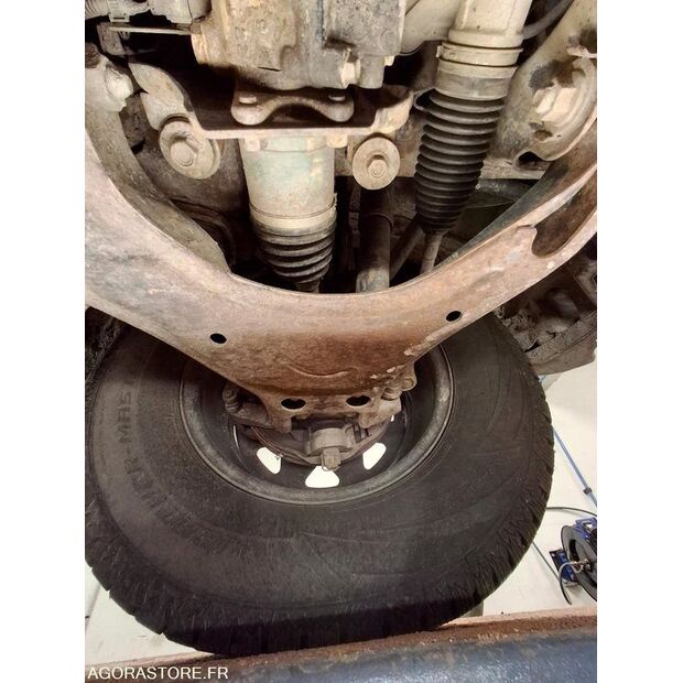 2011 Isuzu D-MAX-43183229