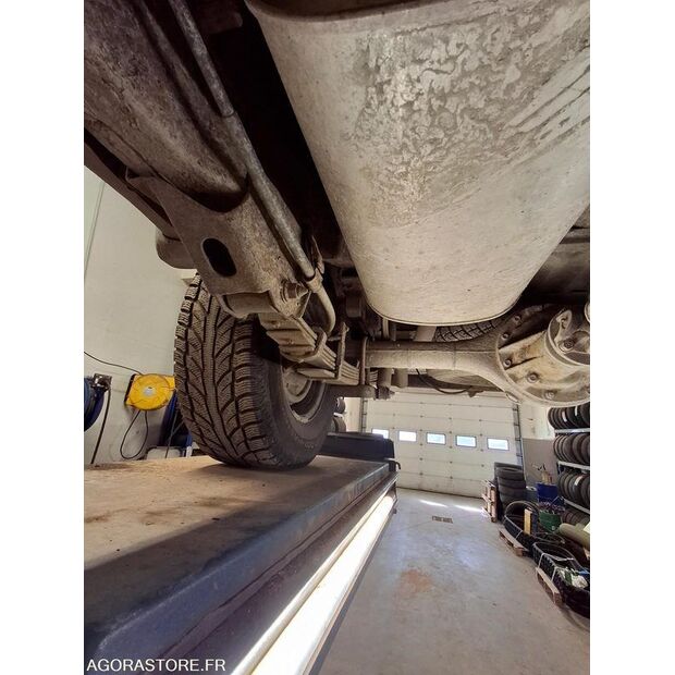 2011 Isuzu D-MAX-43183238