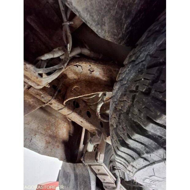 2011 Isuzu D-MAX-43183243