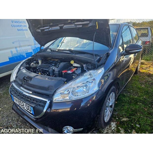 2013 Peugeot 208-43183262