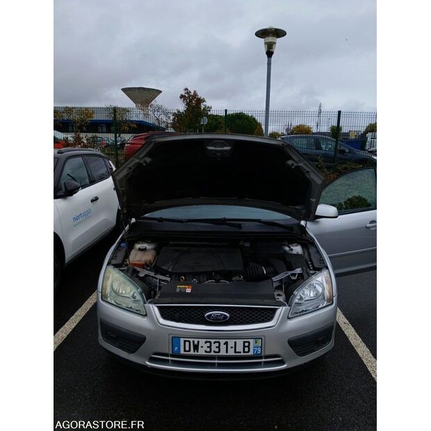 2006 Ford Focus-43183444