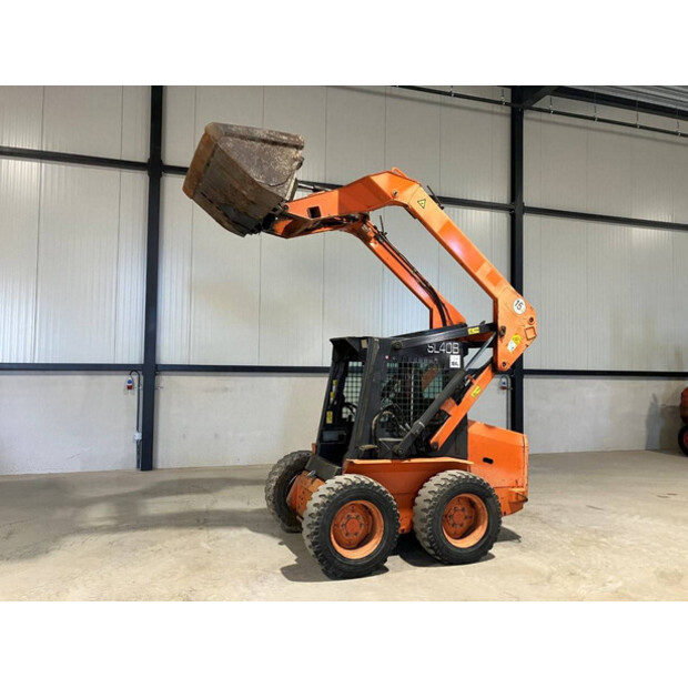 2003 فيات كوبيلكو SL40B-43183768