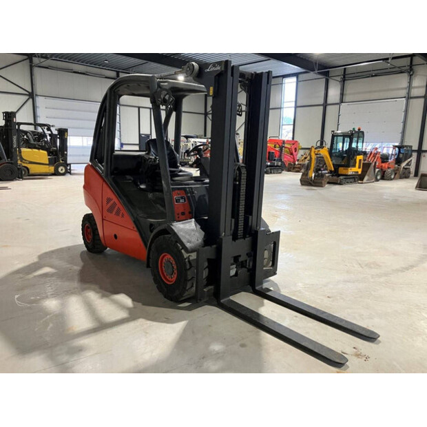 2010 Linde H30D-01-43183880