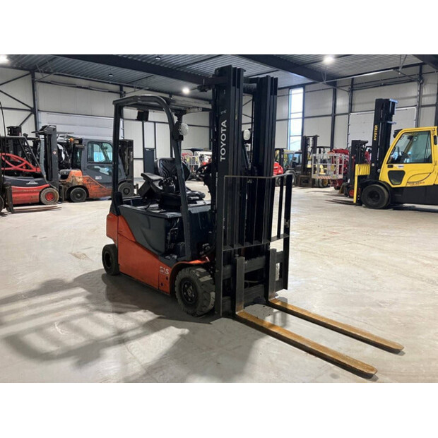 2017 Toyota 8FBM16T-43183997