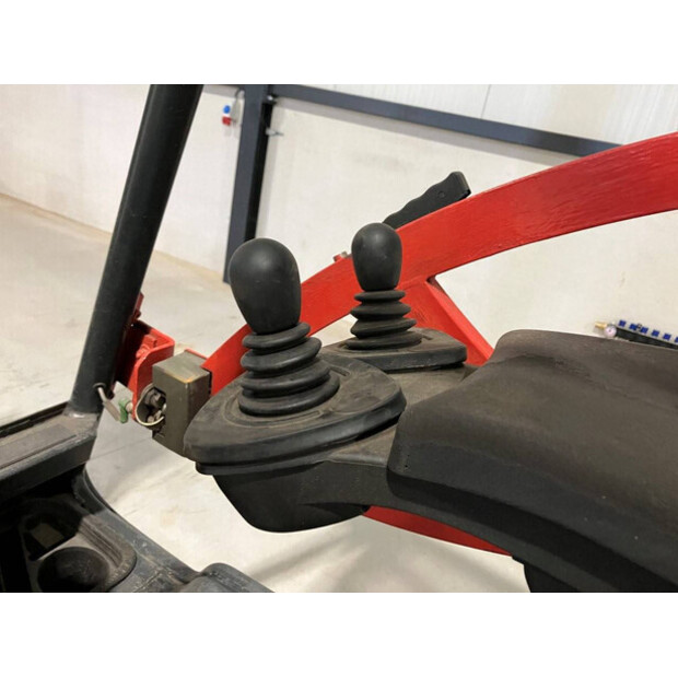 2005 Linde E30-02-43184030