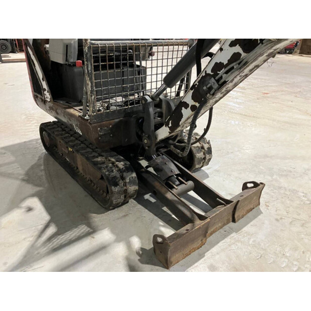 2013 بوبكات E16-43184188