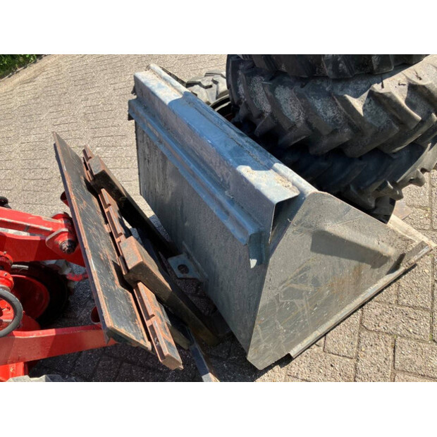 2003 فوكس F853H-43184244