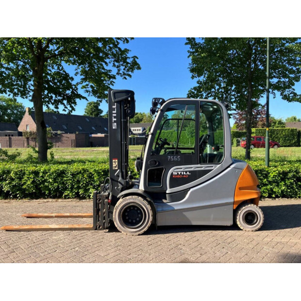 2018 Still RX60-40-43184252