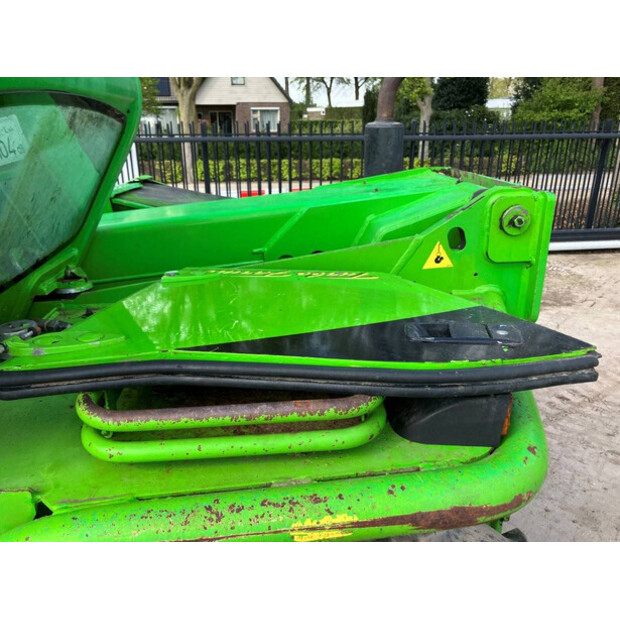 2004 ميرلو P33.7KT-43184328