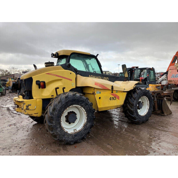 2003 نيو هولاند LM410-43184351