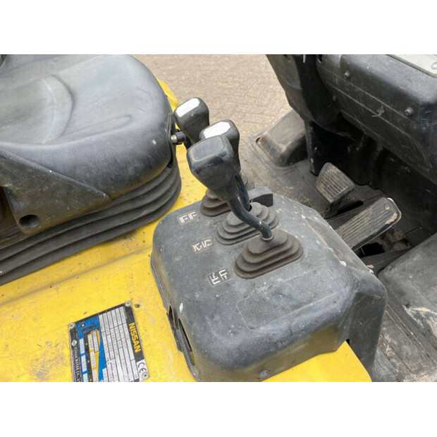 2008 نيسان 1N1L18Q-43184377