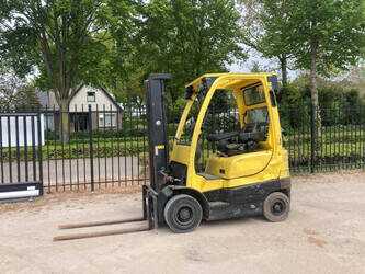 صورة ل رافعات شوكية 2011 هايستر H1.6FT