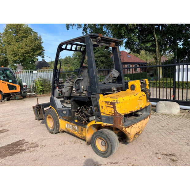 2004 جيه سي بي TLT2D-43184430