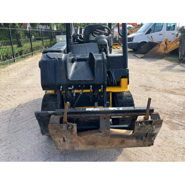 2004 جيه سي بي TLT2D-43184434