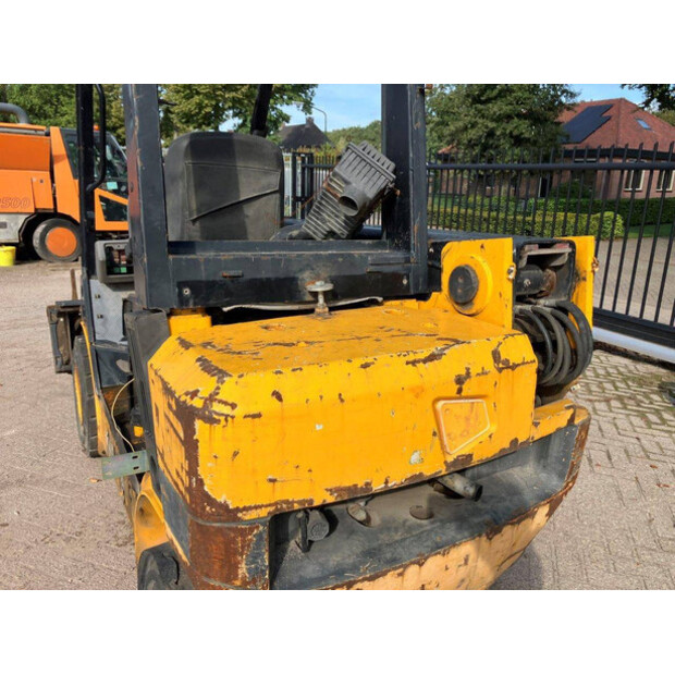 2004 جيه سي بي TLT2D-43184437