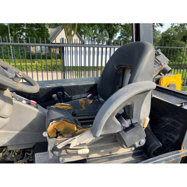 2004 جيه سي بي TLT2D-43184438