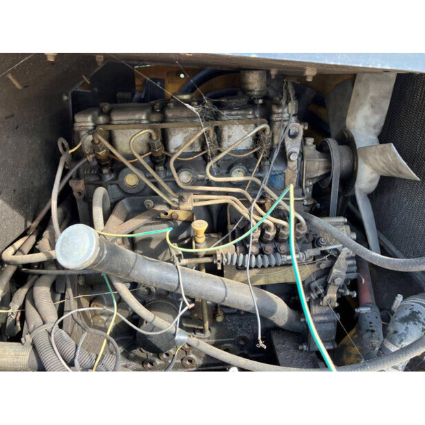 2004 جيه سي بي TLT2D-43184442