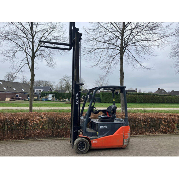 2017 تويوتا 8FBE20T-43184532