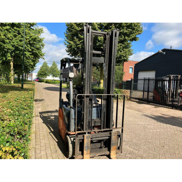 2016 تويوتا 8FBR20T-43184574