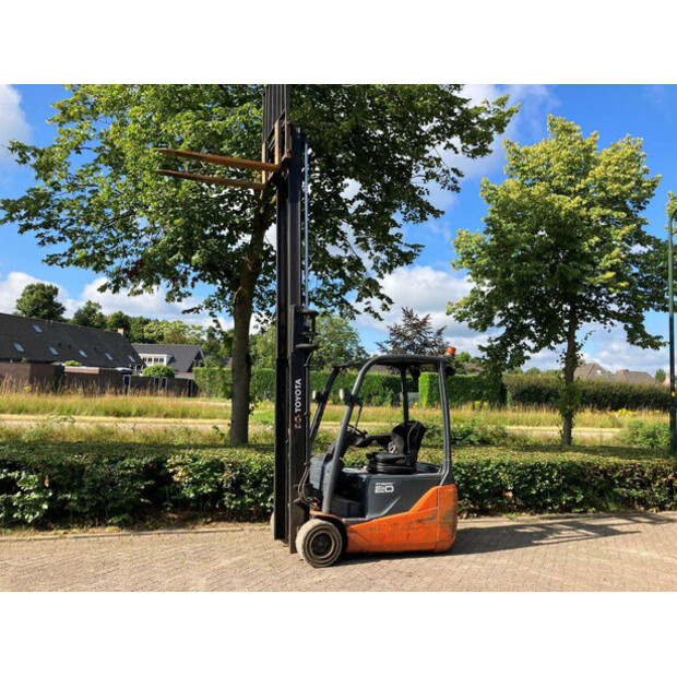 2016 تويوتا 8FBR20T-43184583