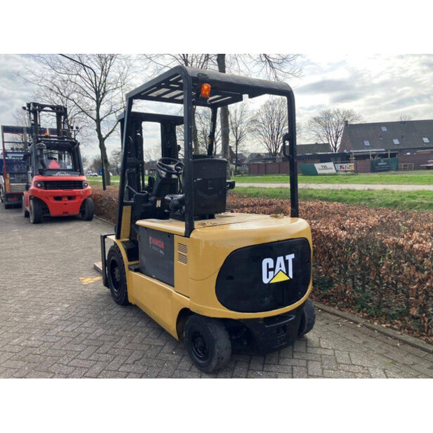 2009 كاتربيلر EP30K-43184632