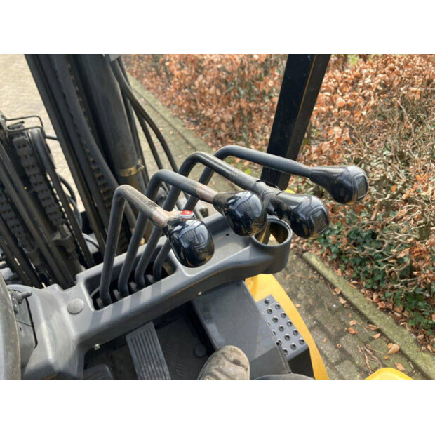 2009 كاتربيلر EP30K-43184650