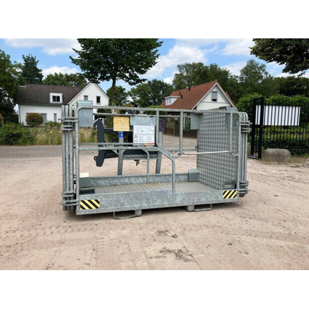 2016 جيه سي بي REP2-45JCB-43184700