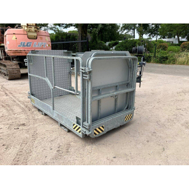 2016 جيه سي بي REP2-45JCB-43184702