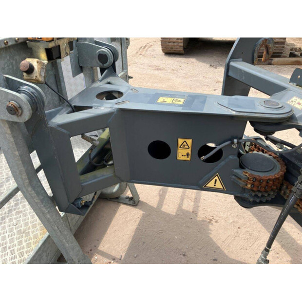 2016 جيه سي بي REP2-45JCB-43184713