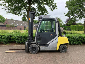 Image for FORKLIFTS 2021 Still RX 70-35T