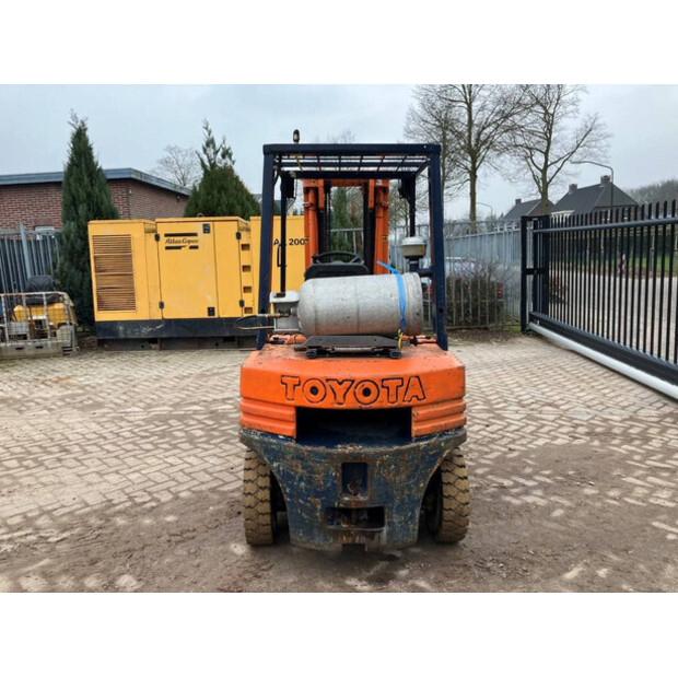 1990 Toyota 42-5FGF 25-43184974