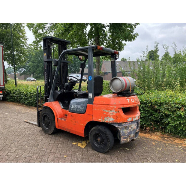 2005 Toyota 02-7FGF30-43185005