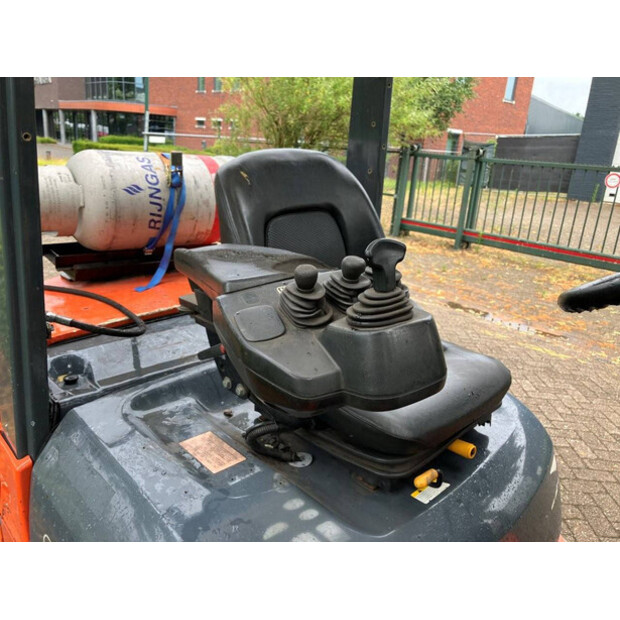 2005 Toyota 02-7FGF30-43185010