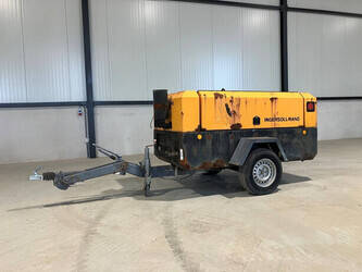 Image de COMPRESSEURS MÉCANIQUES 1995 INGERSOLL RAND P260WD