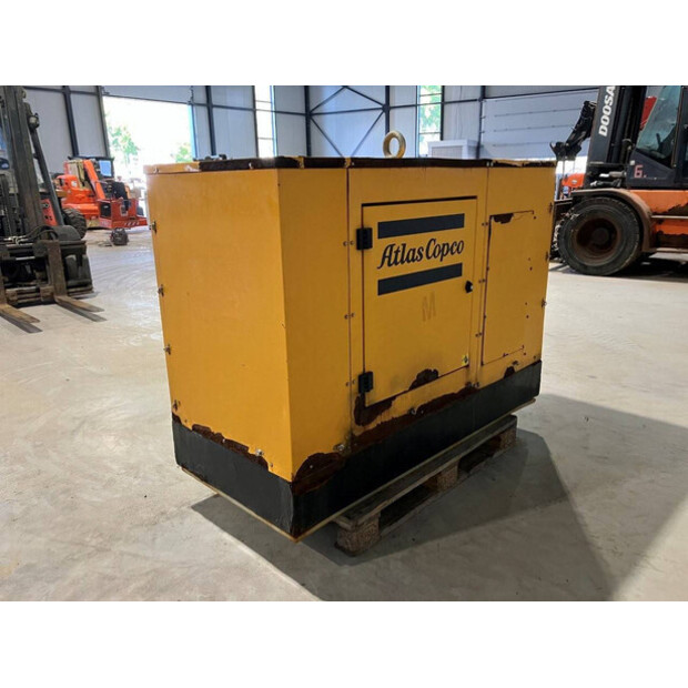 2017 يورو باور EPS303TDE-43185032