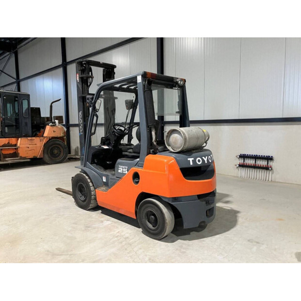 2008 Toyota 02-8FG25-43185164