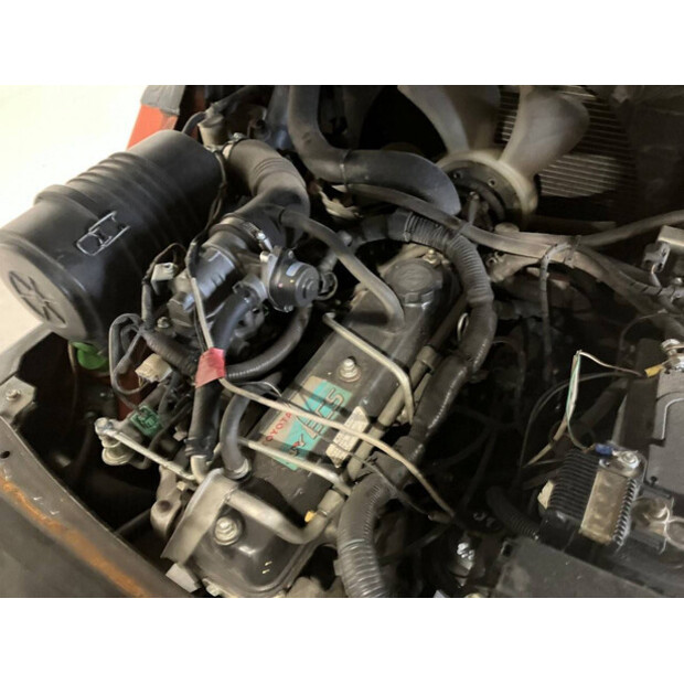 2008 Toyota 02-8FG25-43185173