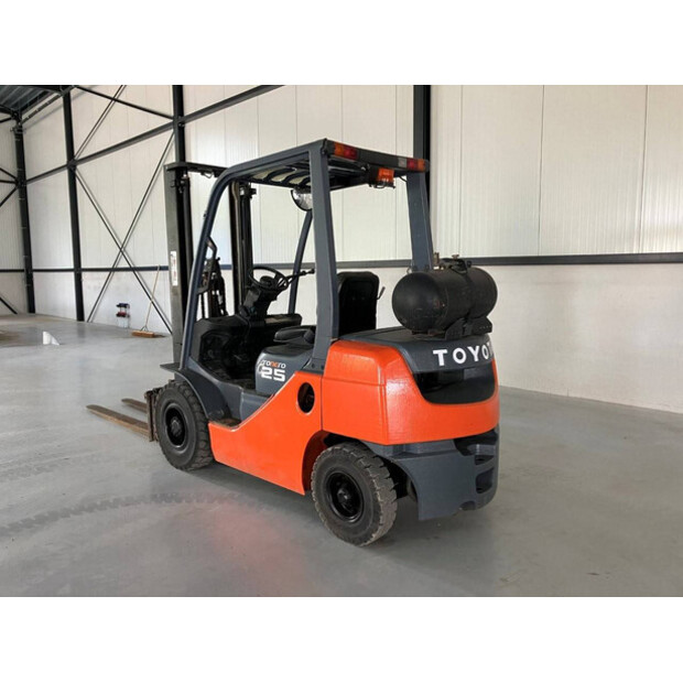 2008 Toyota 02-8FGF25-43185383