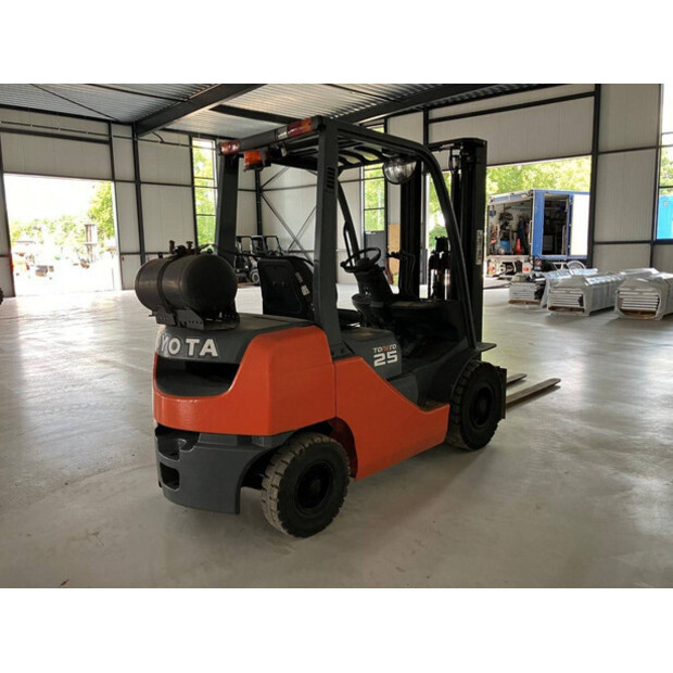 2008 Toyota 02-8FGF25-43185385