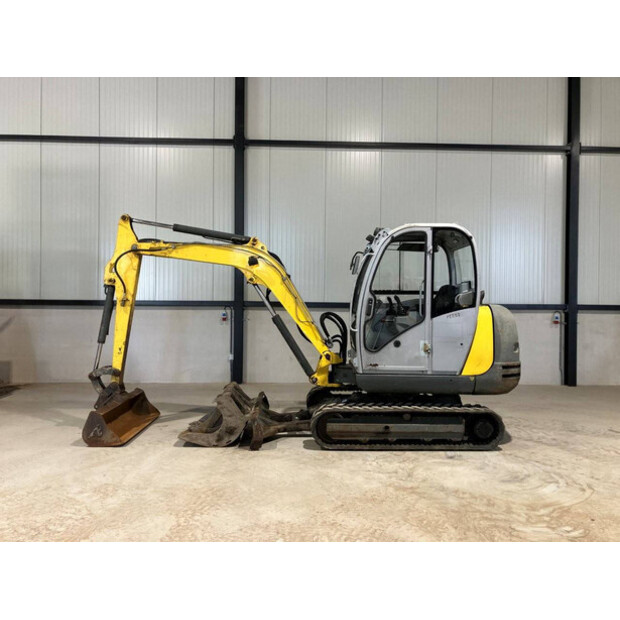 2016 نيوسون 3503RD-43185683