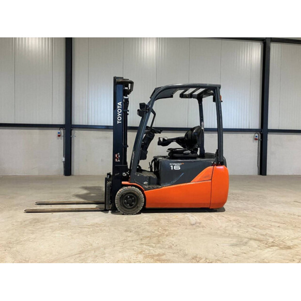 2013 تويوتا 8FBET16-43185729