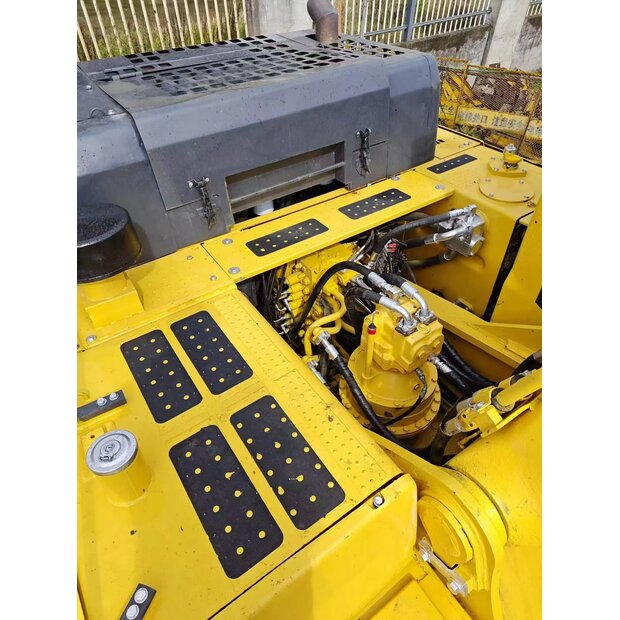 2021 كوماتسو PC450-8-43185880