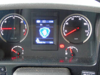 2011-scania-p360-1330816-43186105