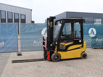 صورة ل رافعات 2016 يال ERP20VF