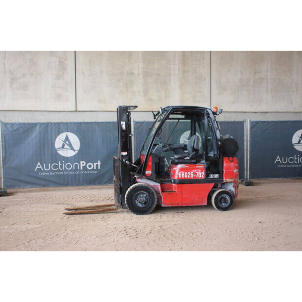 2015 نيسان 25-43199952