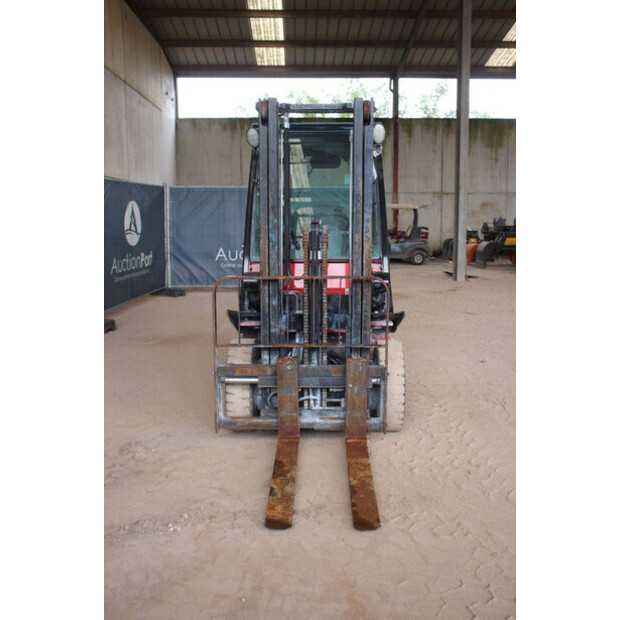 2015 نيسان 25-43199958