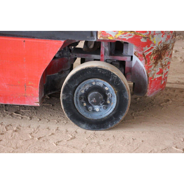 2015 نيسان 25-43199966