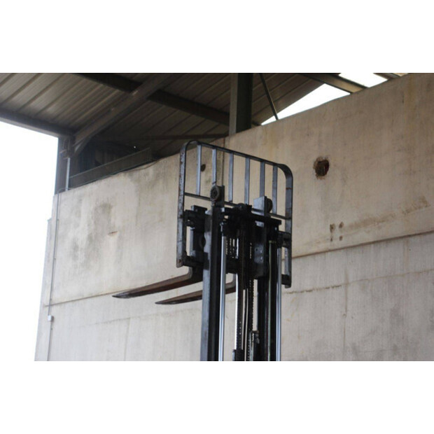 2015 نيسان 25-43199983